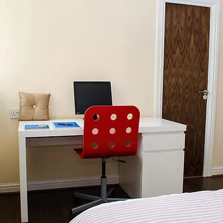 Gloucester House Kro 2*